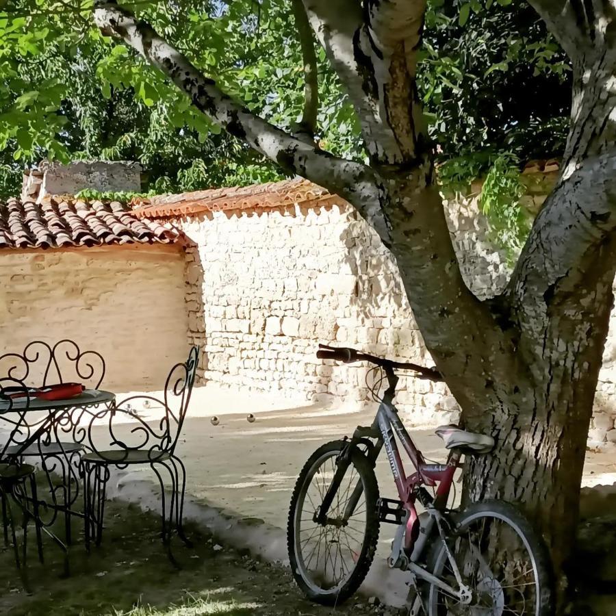 Gite 3 Etoiles Avec Spa, 2 Chambres Le Logis De Pearl Salles-sur-Mer Екстериор снимка